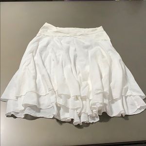 Hard Tail white tiered skirt size M